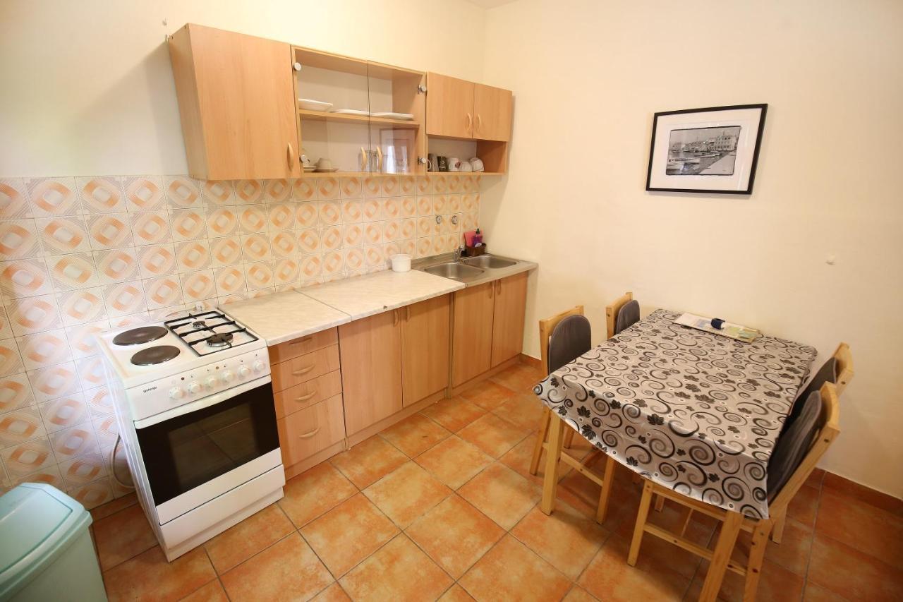 Apartmani Buca Biograd Na Moru Luaran gambar